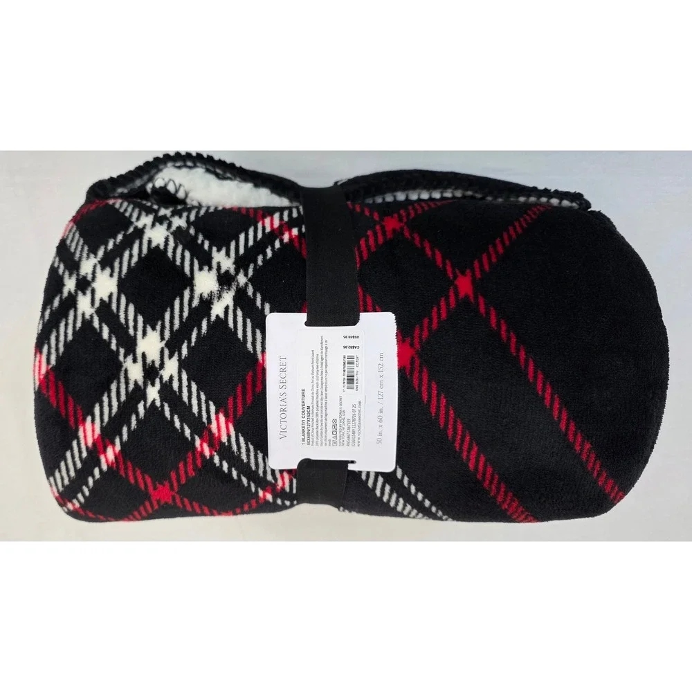 Victoria's Secret Cozy Plush Blanket Red Black Plaid Sherpa Fleece Throw 50x60